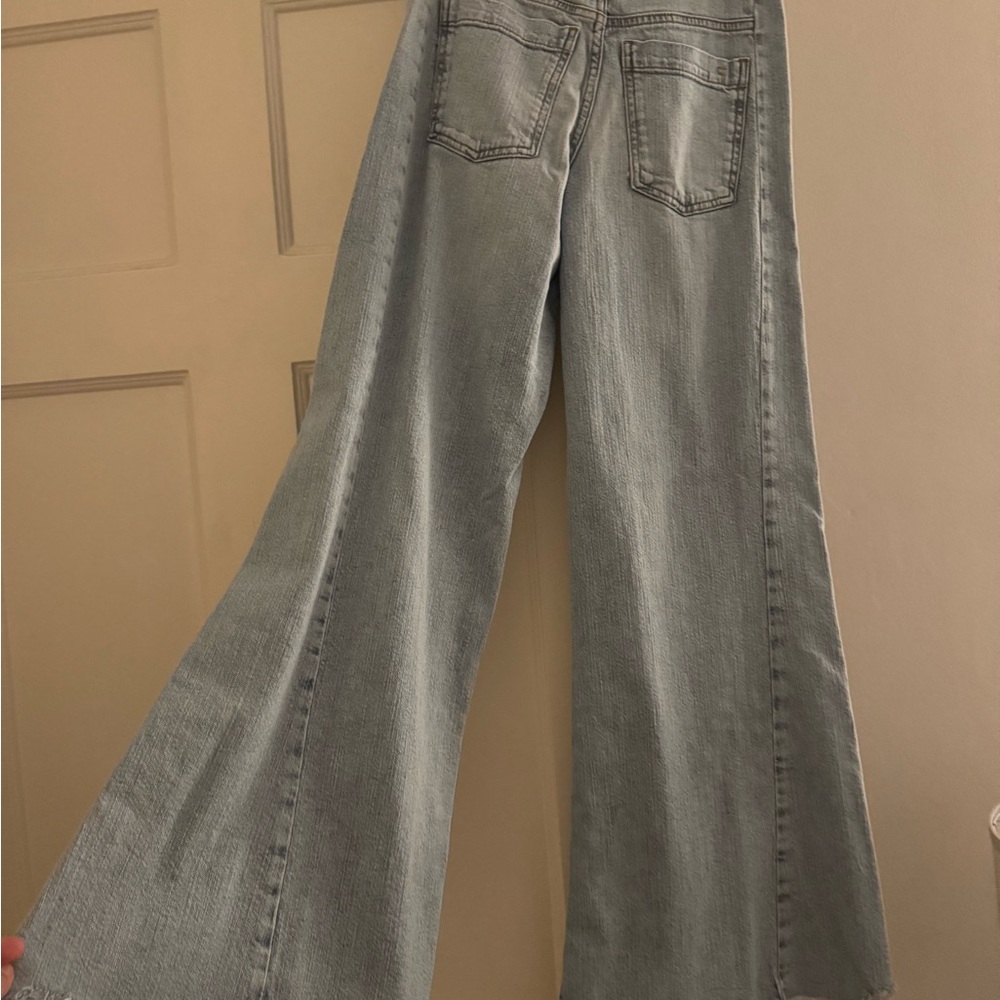 Pilcro Adi Mid rise Flare Jeans Safie Wash NWOT - Picture 4 of 4